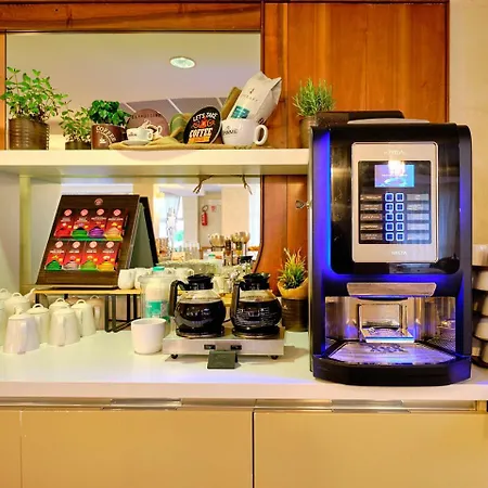 Hotel Eden 4*