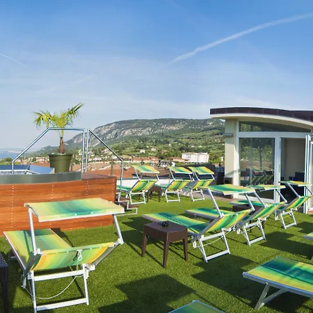 Hotel Eden 4*