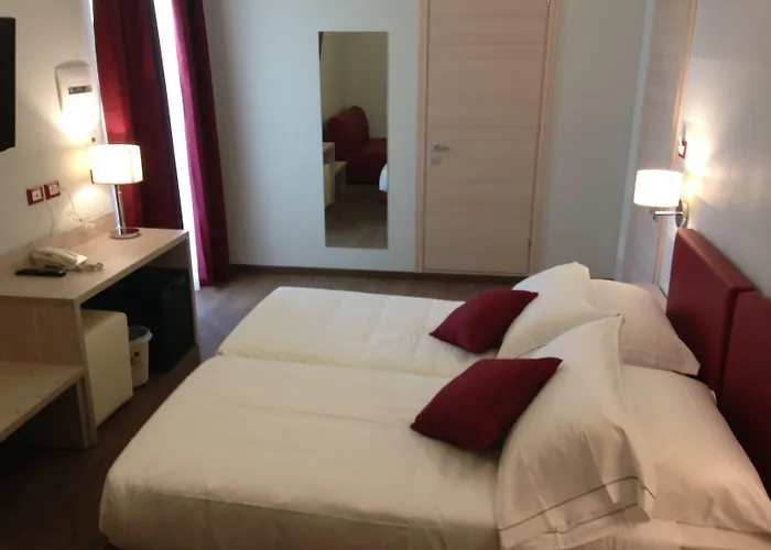Eden Hotel 4*