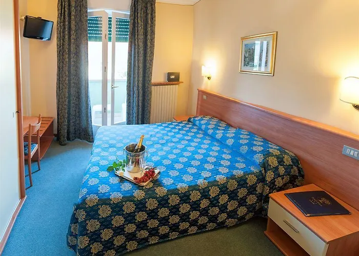 Eden Hotel 4*